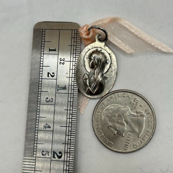 Vintage Our Lady of Lourdes Silver Plated Religious Medal Pendant Charm Italy - Picture 4 of 6